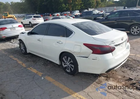 2017 Nissan Altima 2.5 S z USA, uszkodzony, nr VIN 1N4AL3AP9HC184816